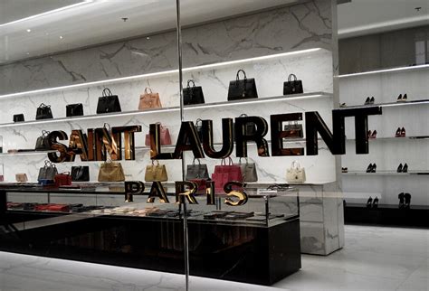 ysl stores in lisbon.